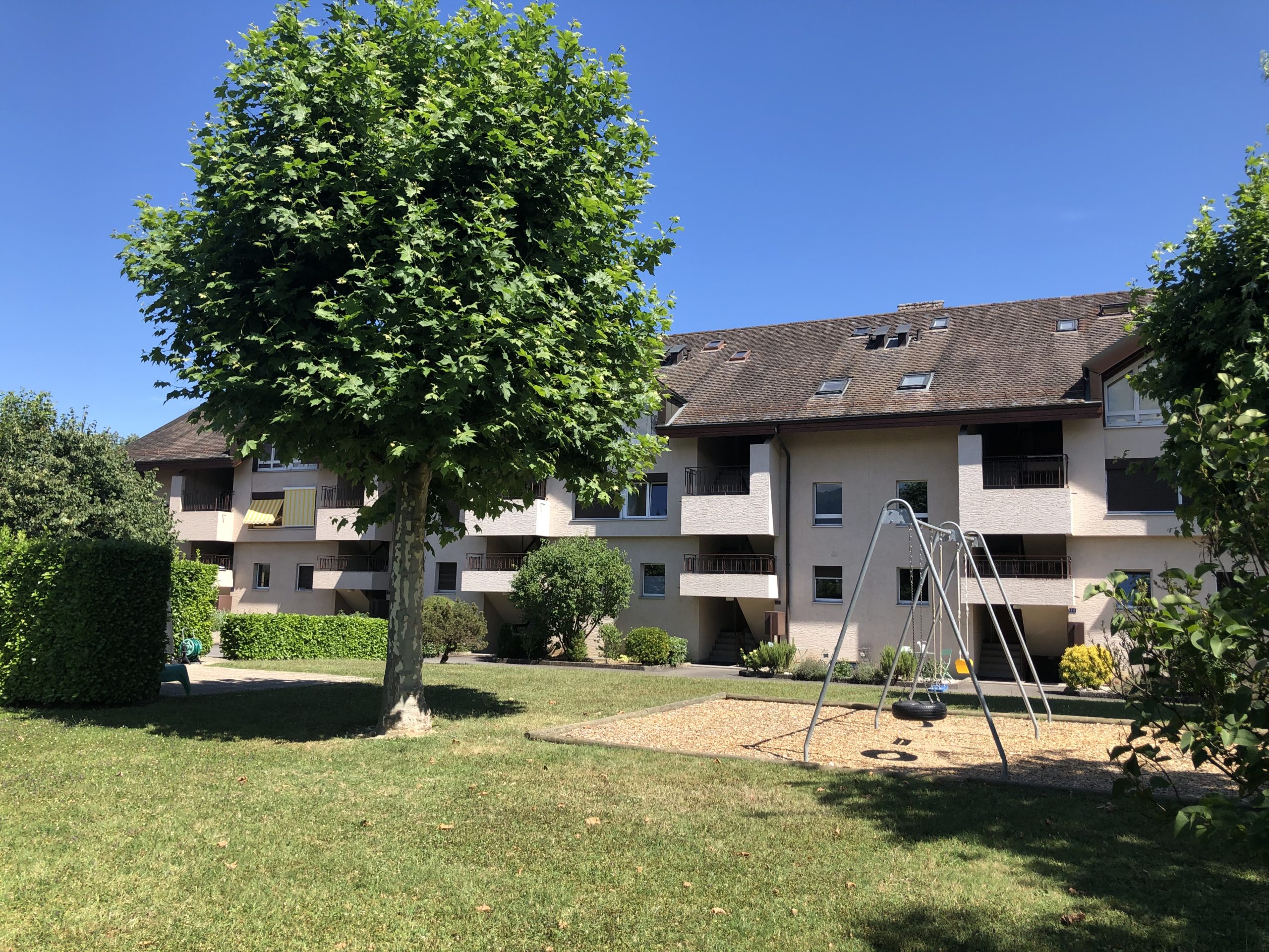 Cosy appartement de 4 pces en duplex sur la commune de Aire-la-Ville