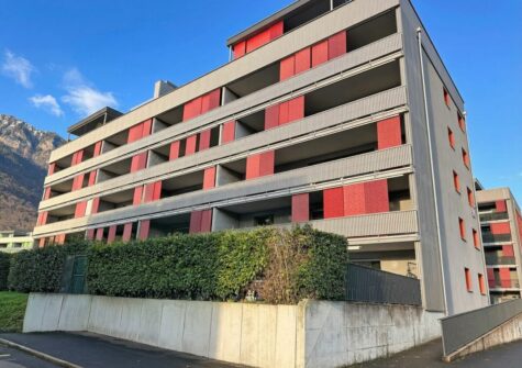 Très spacieux 4.5 pces avec grand balcon à Collombey