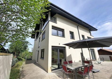 Lot de deux maisons jumelées de 5.5 pièces à Lugrin avec vue sur le lac