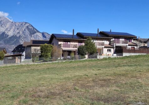 Belle maison contigue avec sa parcelle indépendante sur Riddes